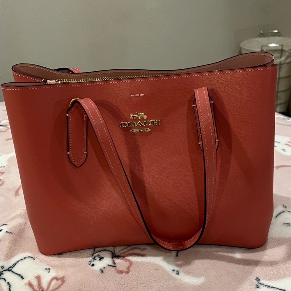 Coach Pink/Mauve Leather Tote Bag